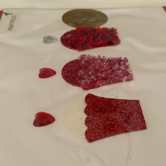 3/$15 NWT Happy Valentine’s Day Papyrus Card. “Wishing you a sweet and happy...” - Picture 2 of 4